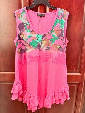 NWT D2 Clothing Boutique Pink Floral Ruffle Tunic Tank | Women’s Medium